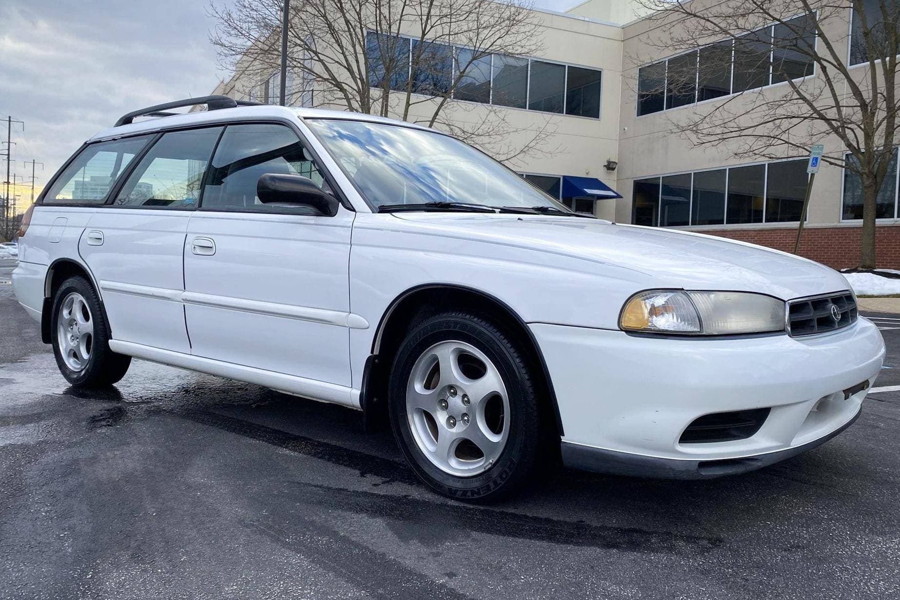 1999 Subaru Legacy sold for $7,100