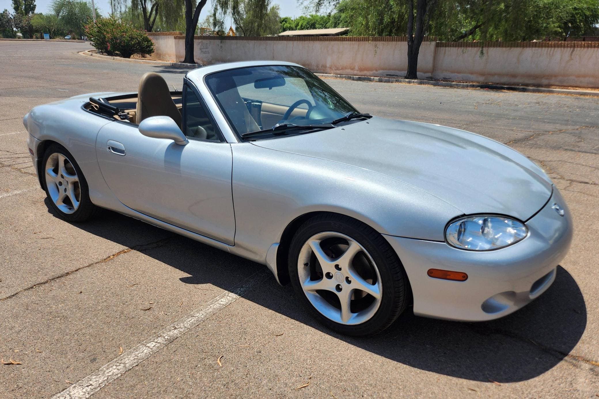 2002 Mazda NB Miata sold for $5,100