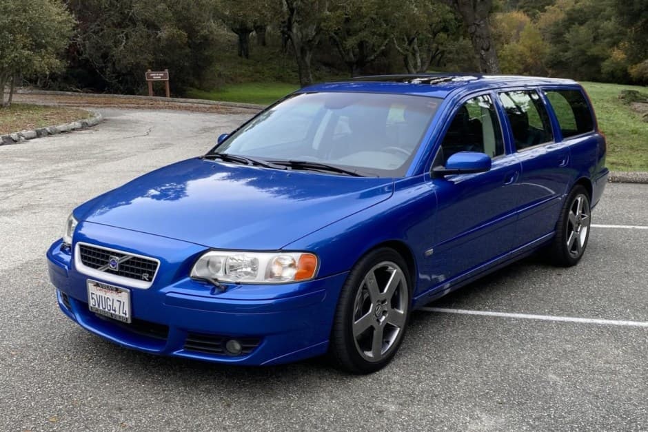 2006 Volvo V70R sold for $17,000