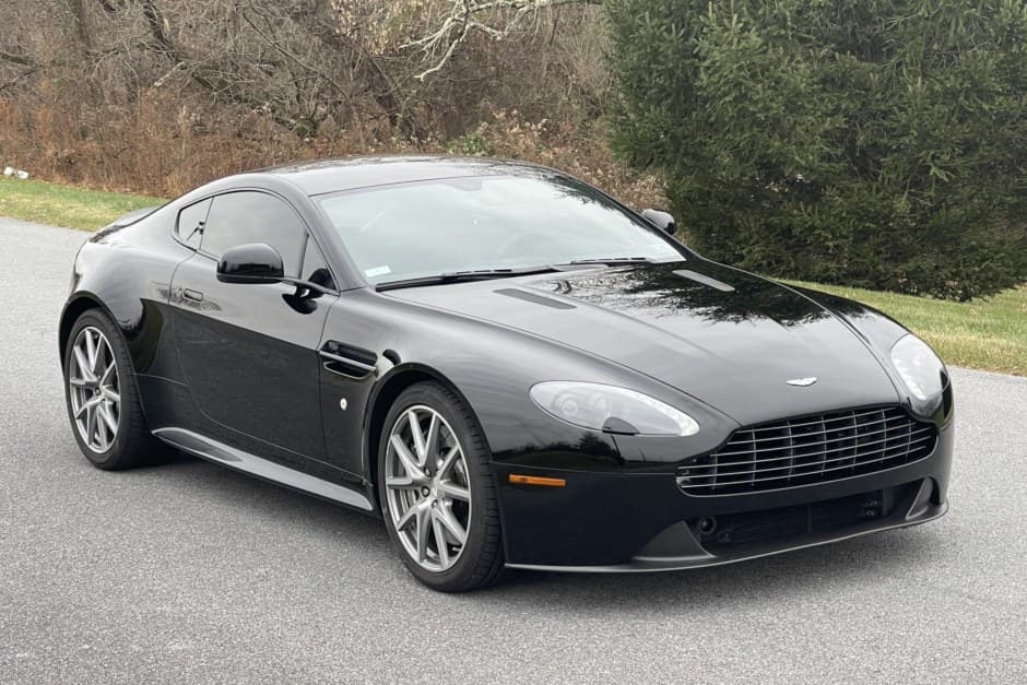 2015 Aston Martin V8 Vantage (2006+) sold for $58,000