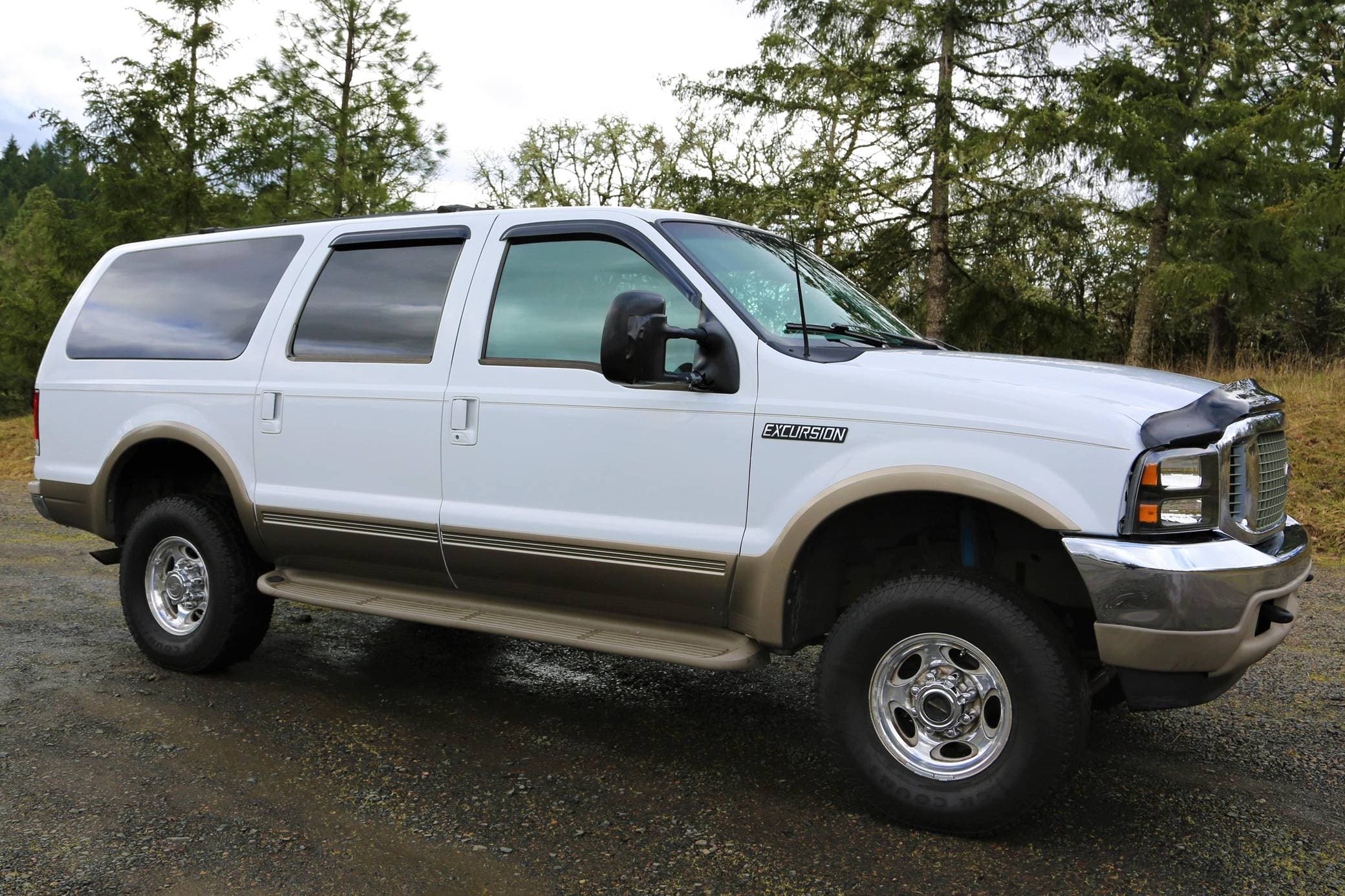 2000 Ford Excursion sold for $6,800
