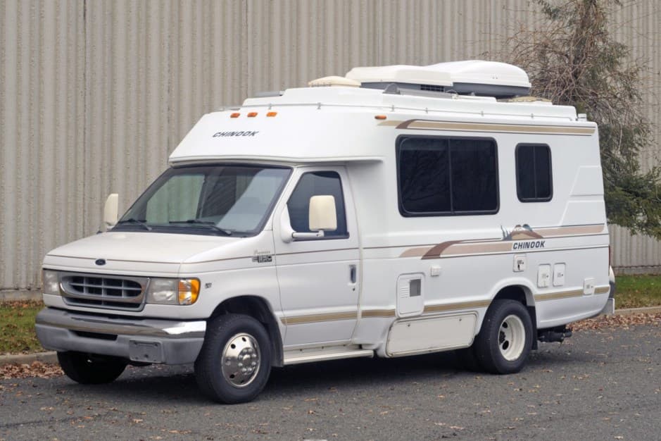 1999 Ford Econoline Van sold for $25,250