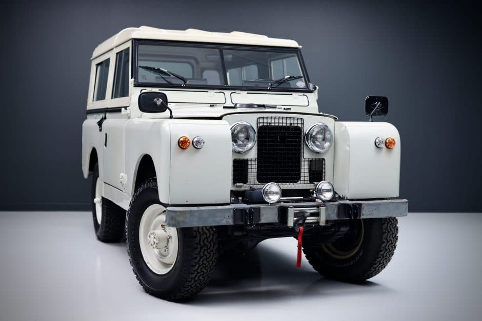 1960 Land Rover Series 88 sold for $29,000
