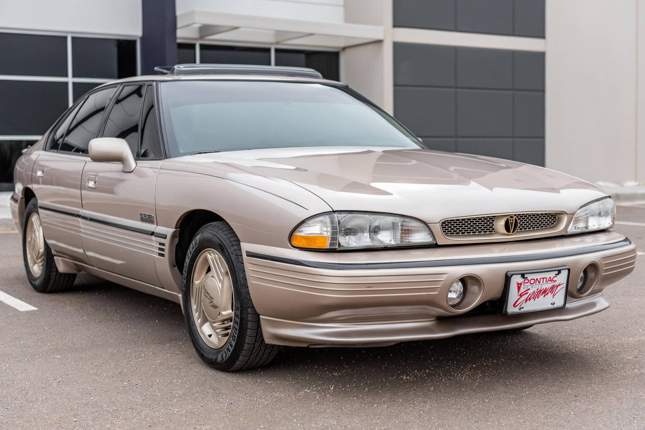 1995 Pontiac Bonneville sold for $6,500