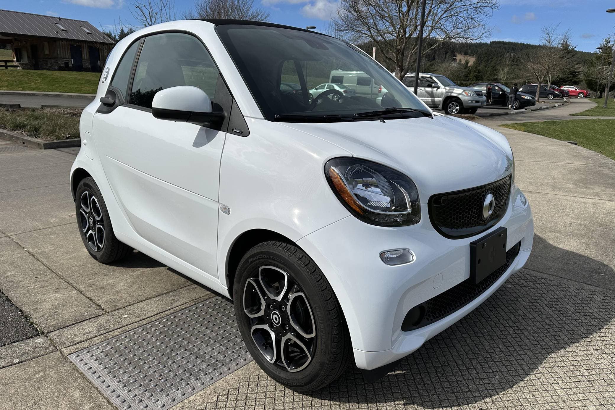 2018 Smart Fortwo sold for $10,111
