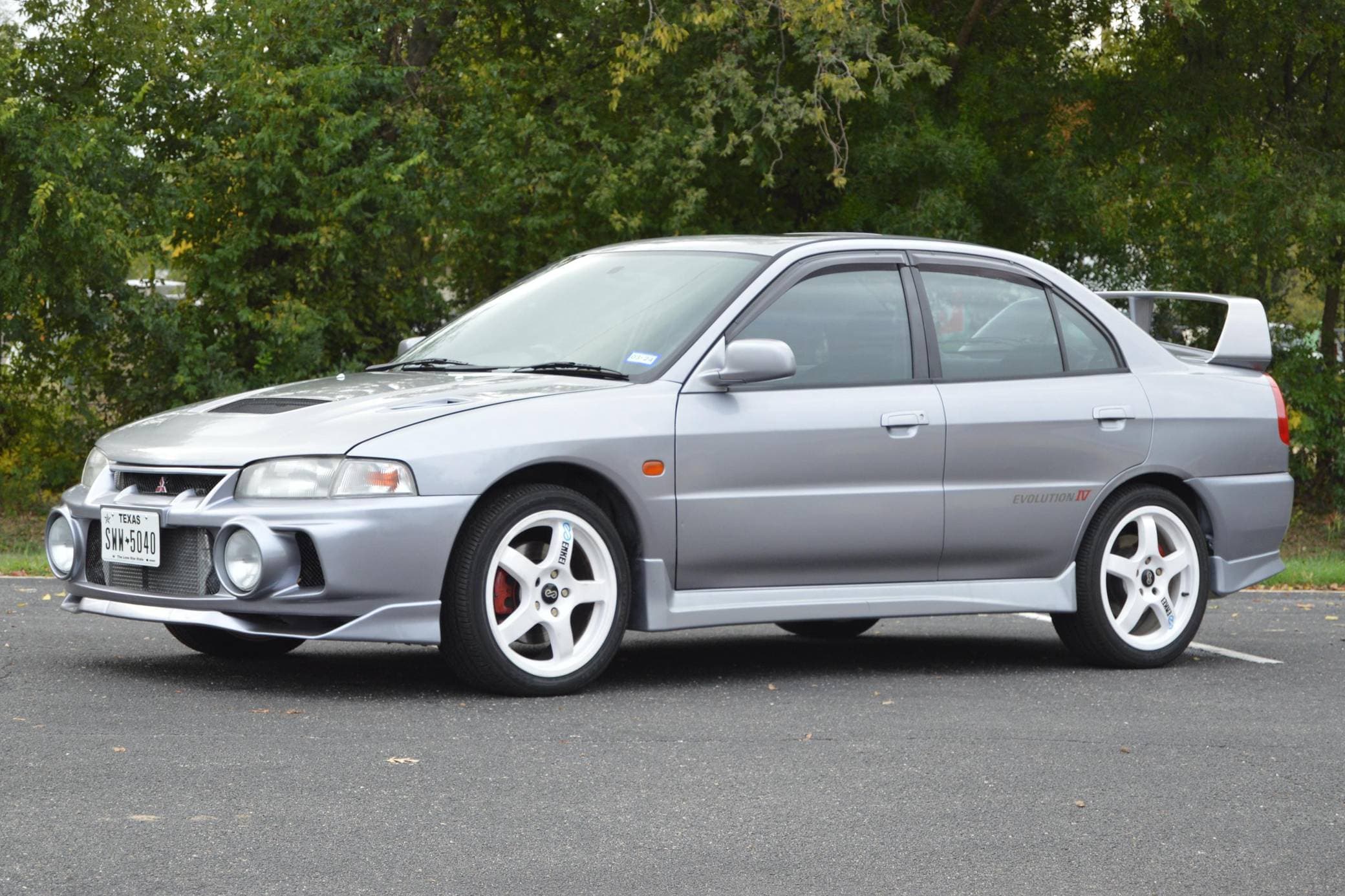 1996 Mitsubishi Lancer Evolution sold for $17,500