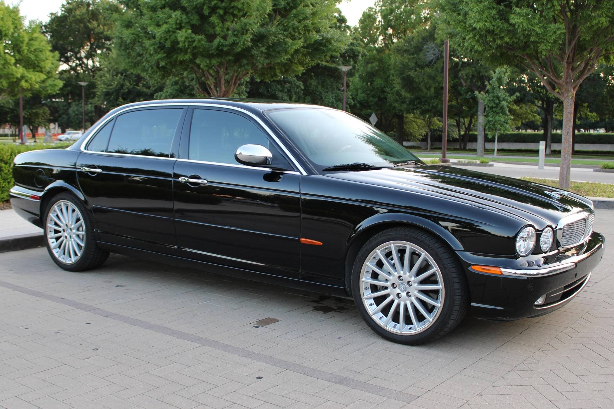 2005 Jaguar XJ sold for $15,000