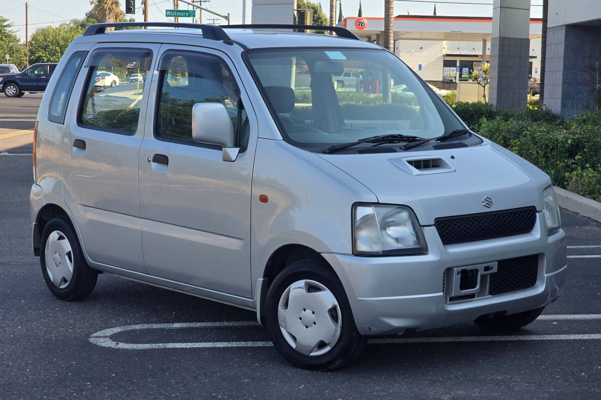 1998 Suzuki Wagon R sold for $3,841