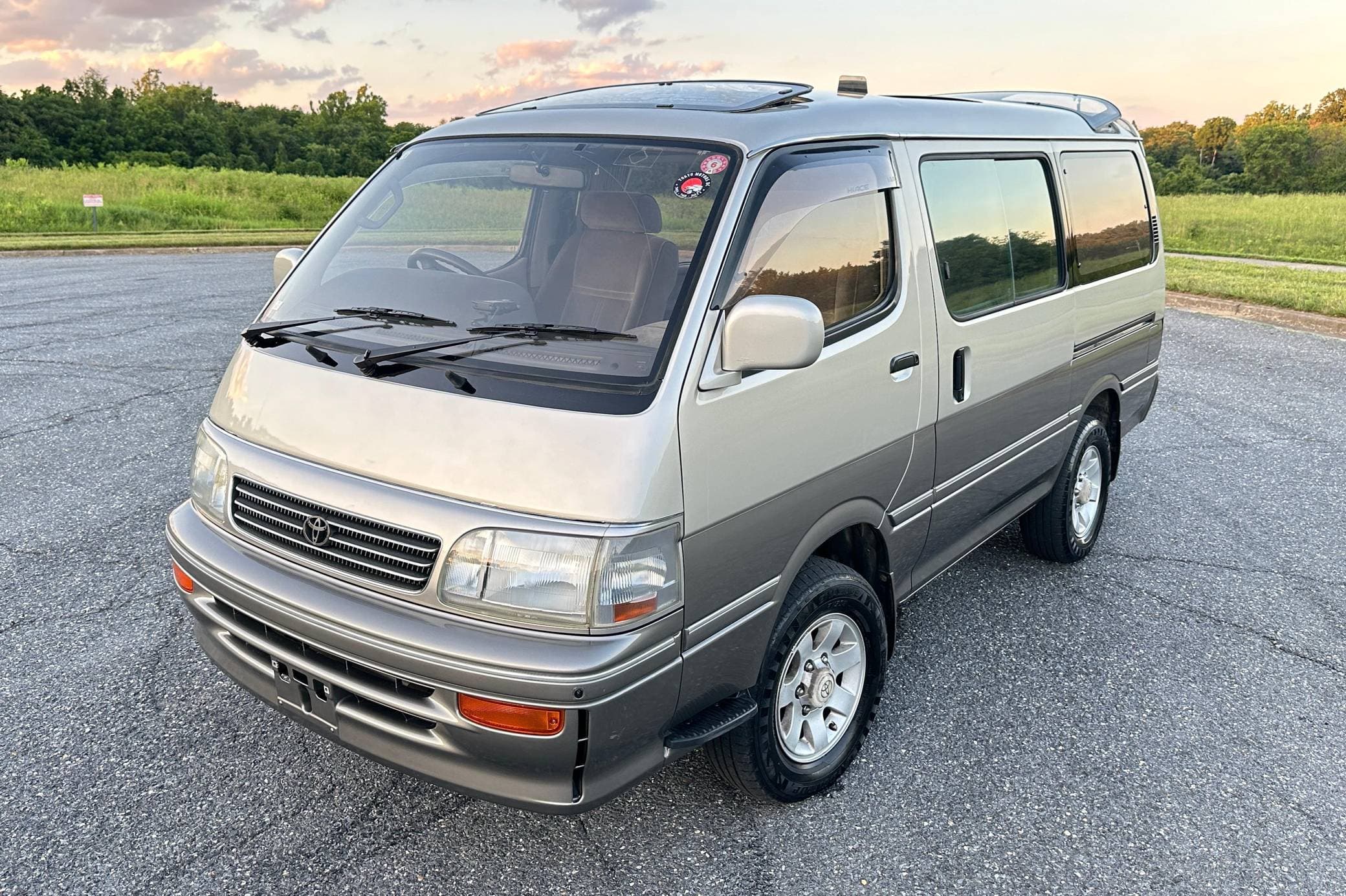1996 Toyota HiAce sold for $10,600