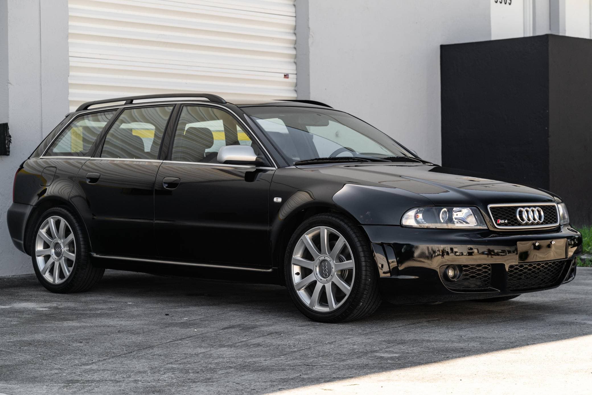 2001 Audi B5 RS4 sold for $69,000
