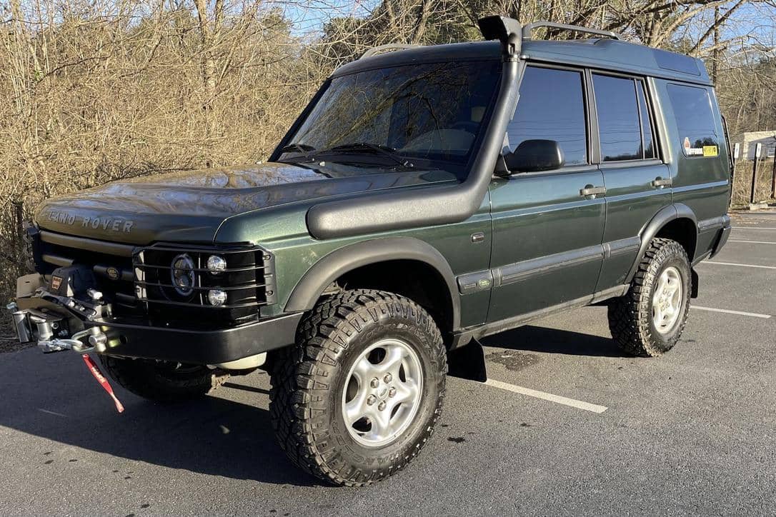 1999 Land Rover Discovery sold for $11,099