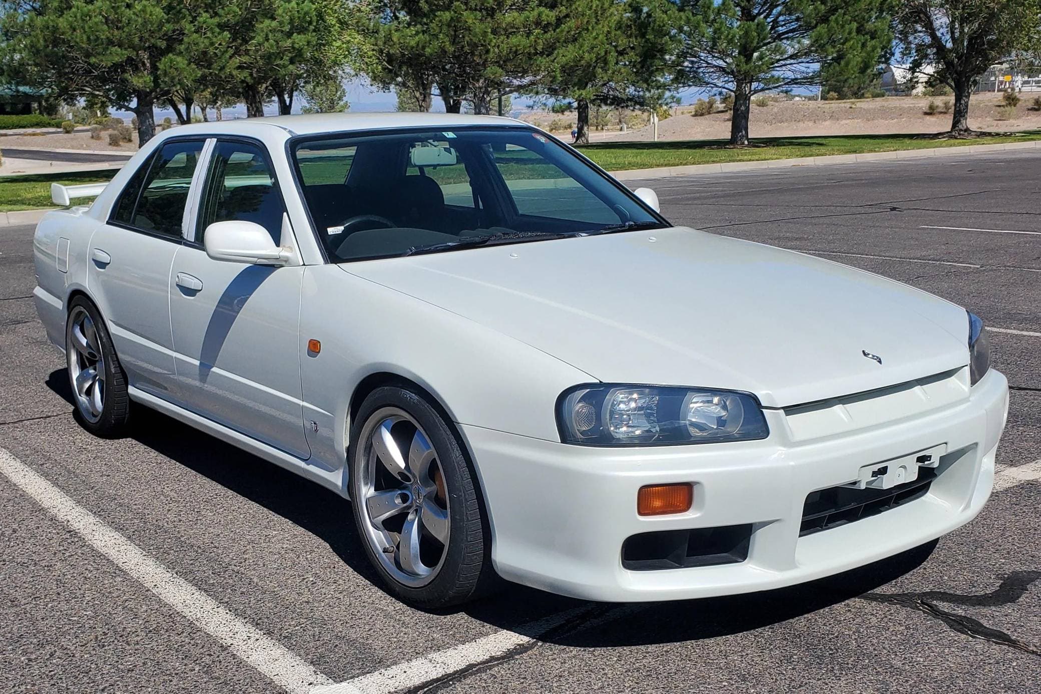 1998 Nissan R34 Skyline sold for $13,300
