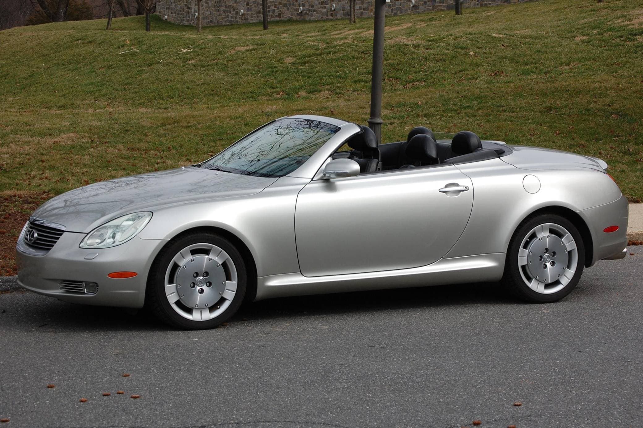 2002 Lexus SC sold for $9,600