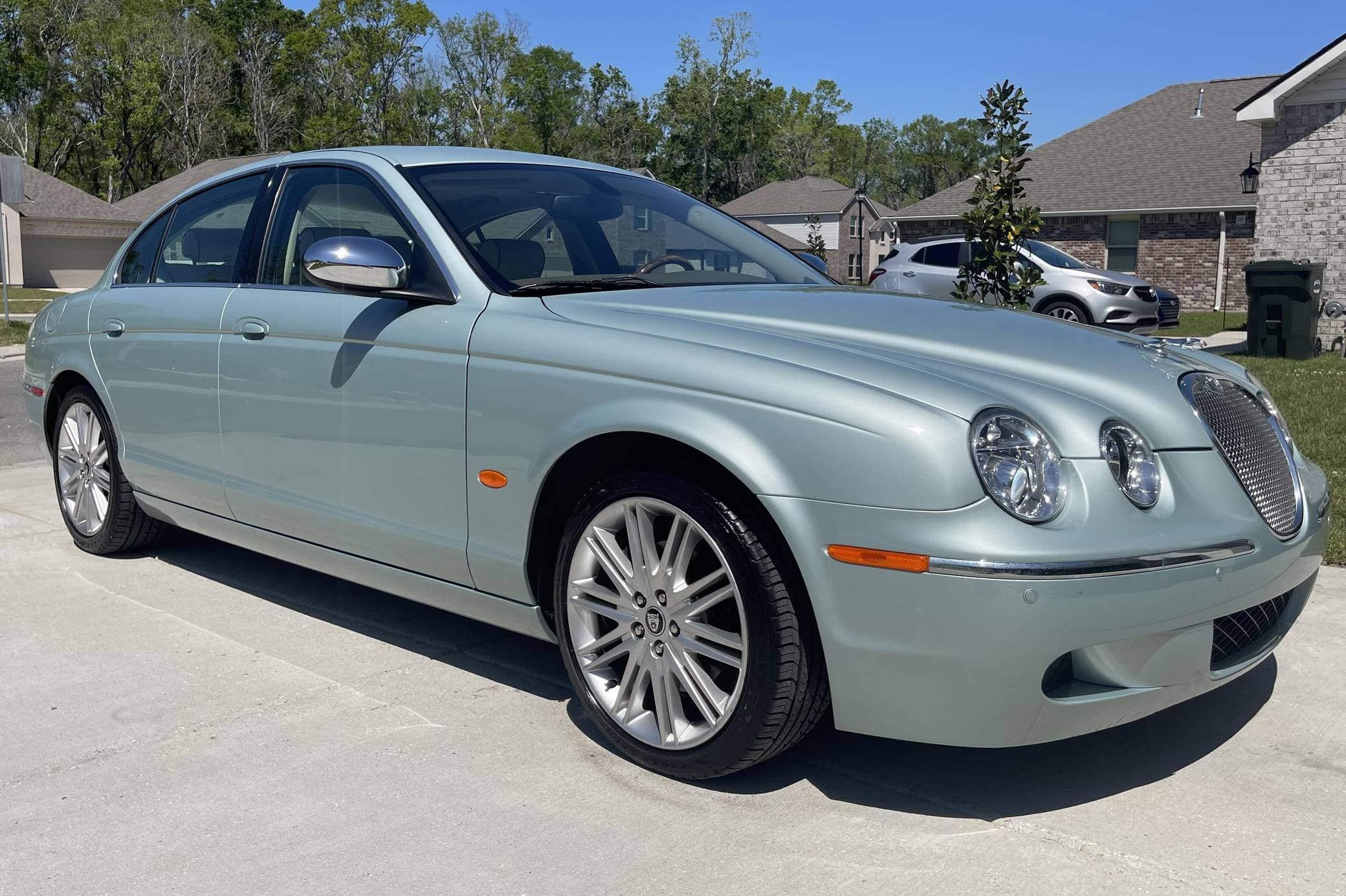 2008 Jaguar S-Type sold for $12,000