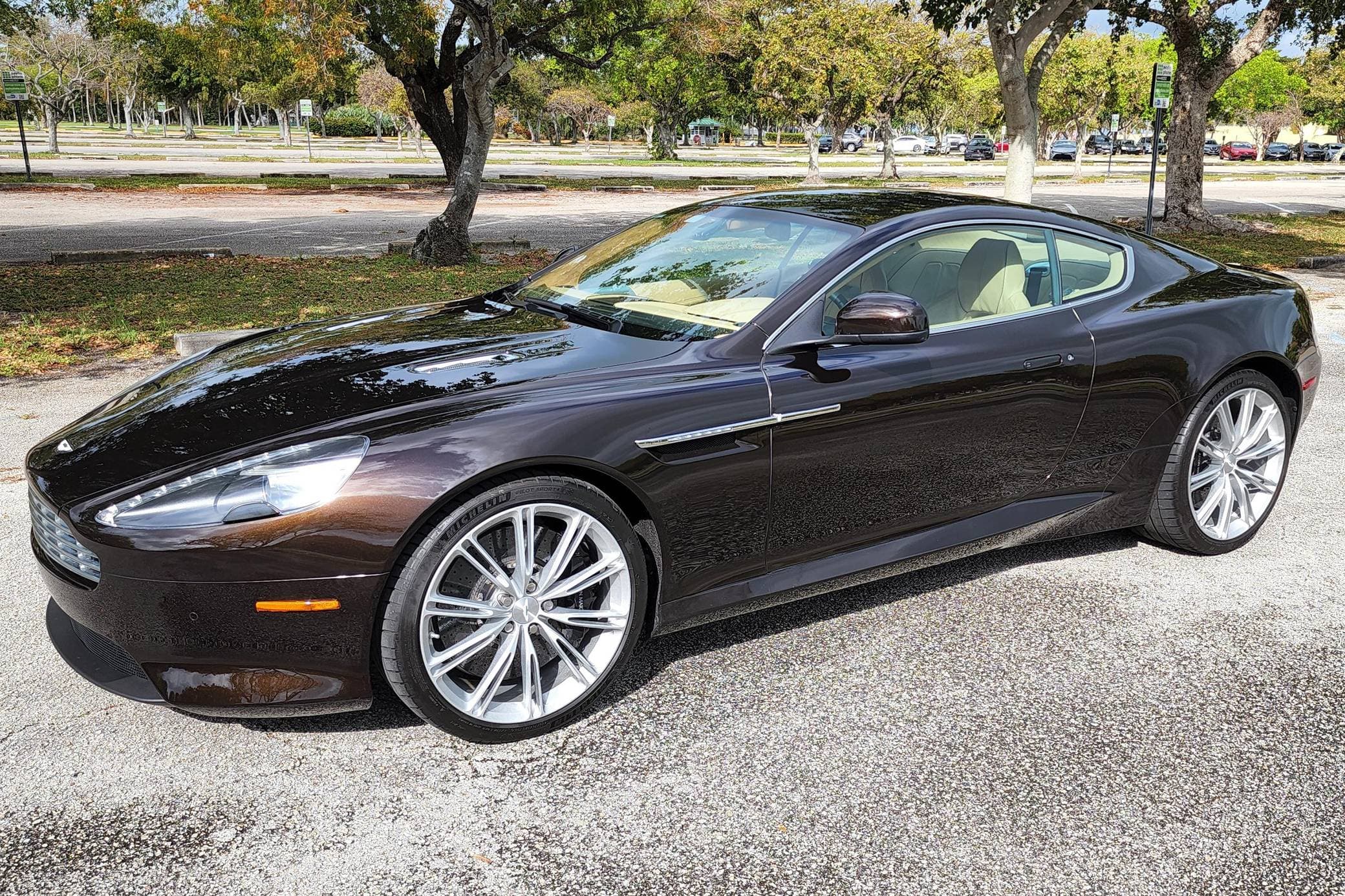 2012 Aston Martin Virage sold for $66,500