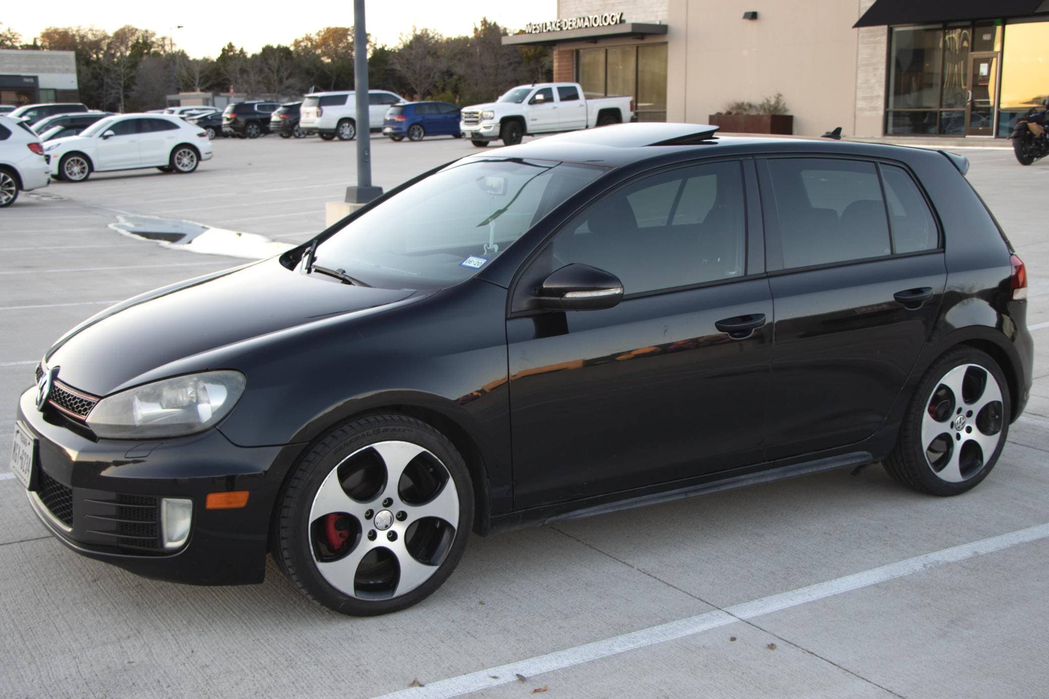 2011 Volkswagen Mk6 GTI sold for $6,300