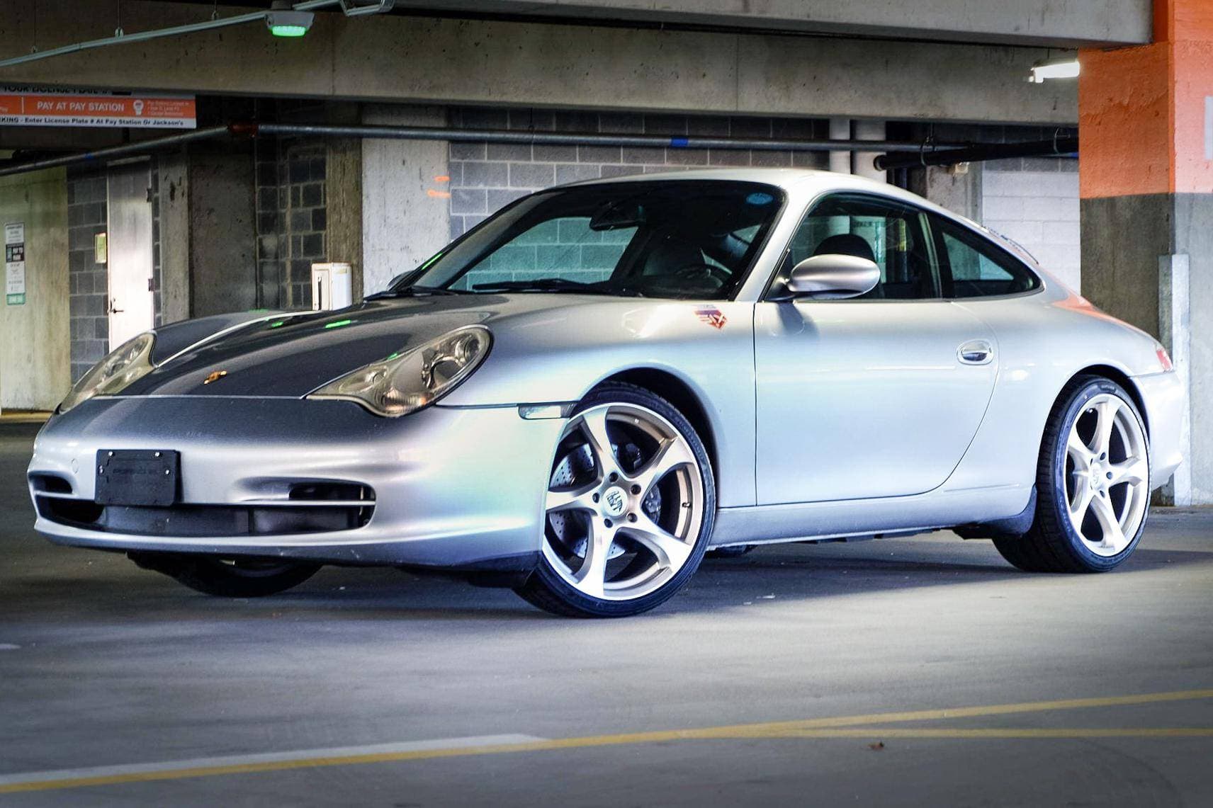 2002 Porsche 996 911 sold for $17,750