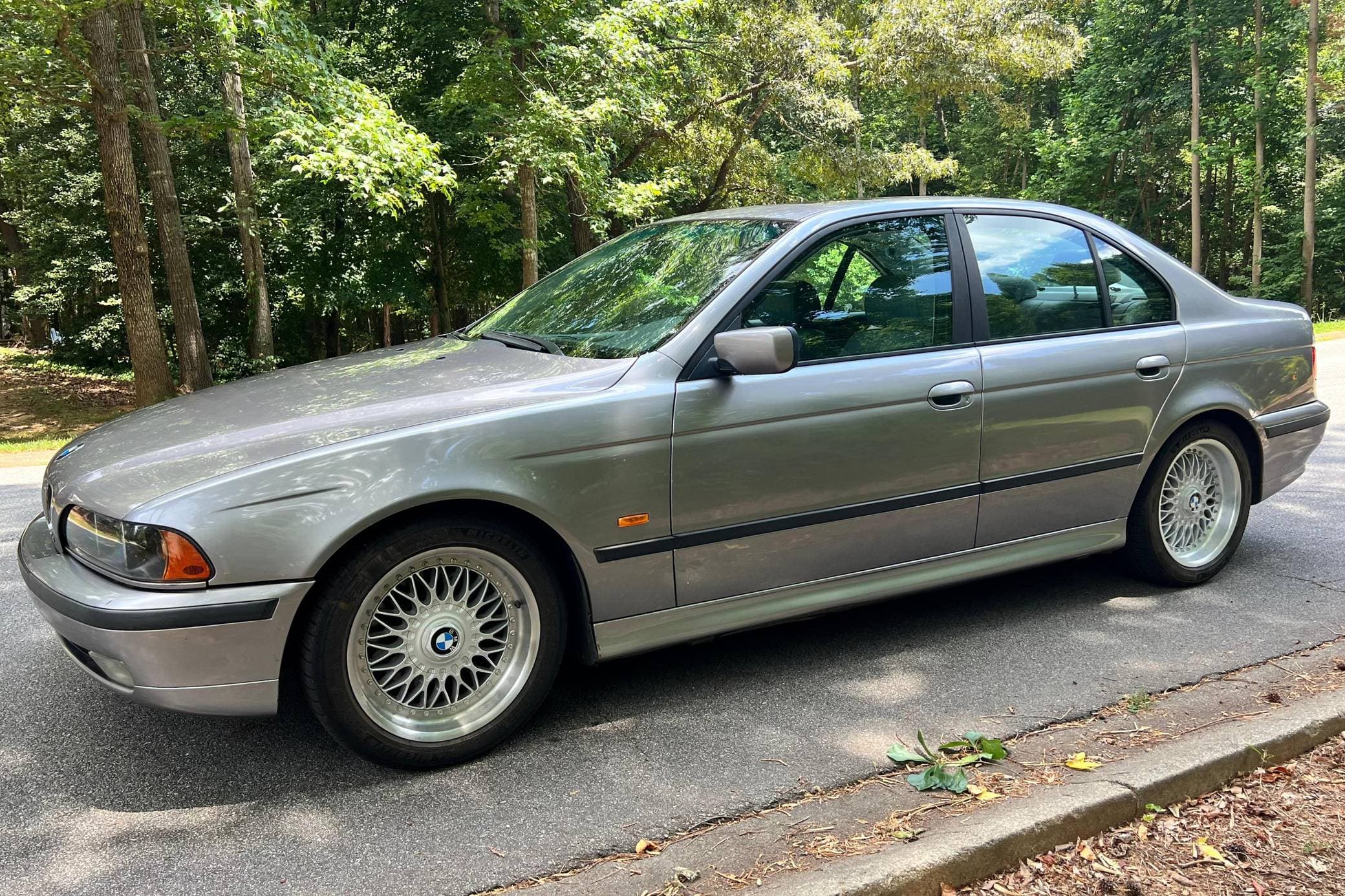 2000 BMW 5 Series sold for $8,500