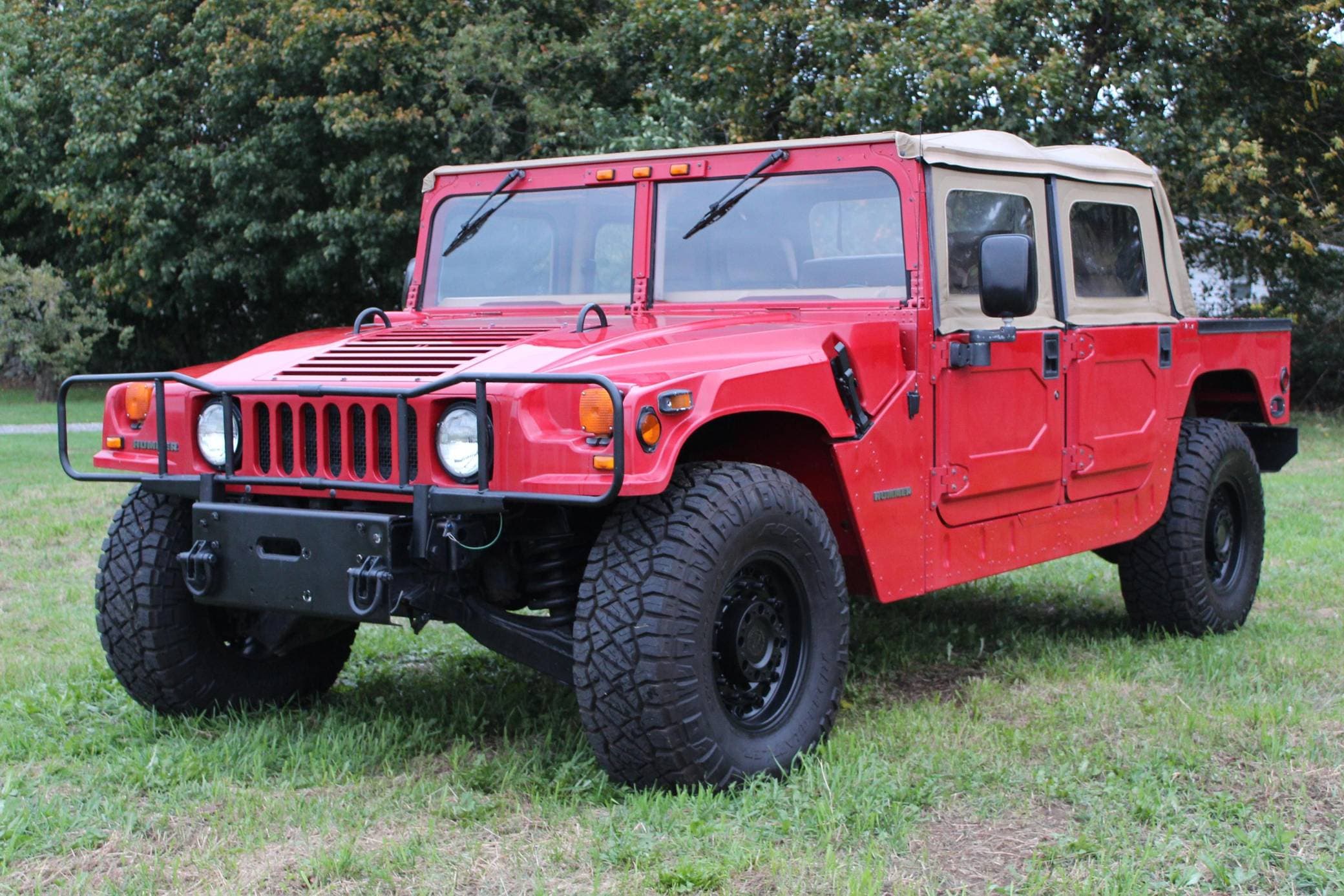 1995 AM General Hummer sold for $43,500