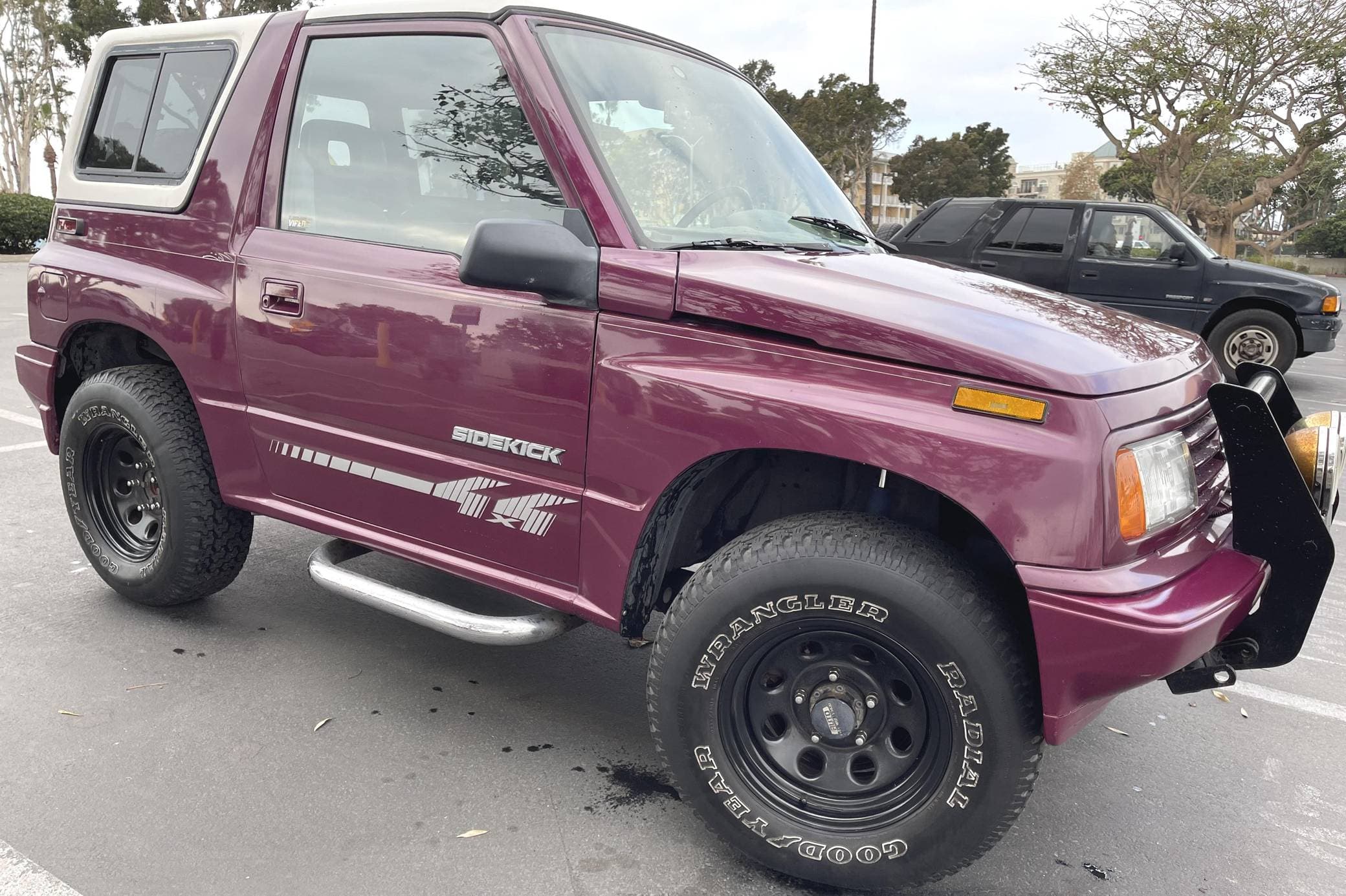 1995 Suzuki Sidekick sold for $7,200