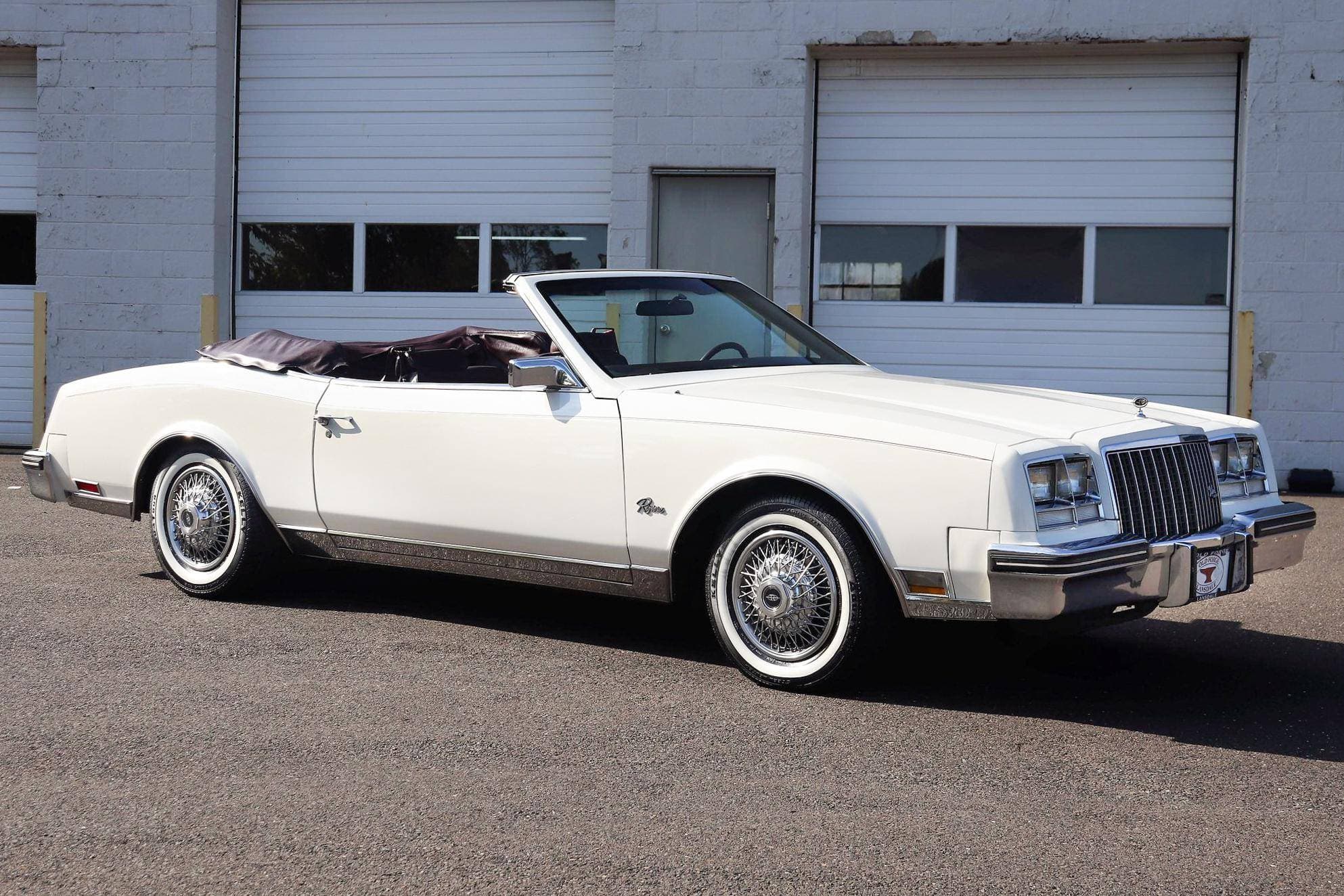 1983 Buick Riviera sold for $9,300