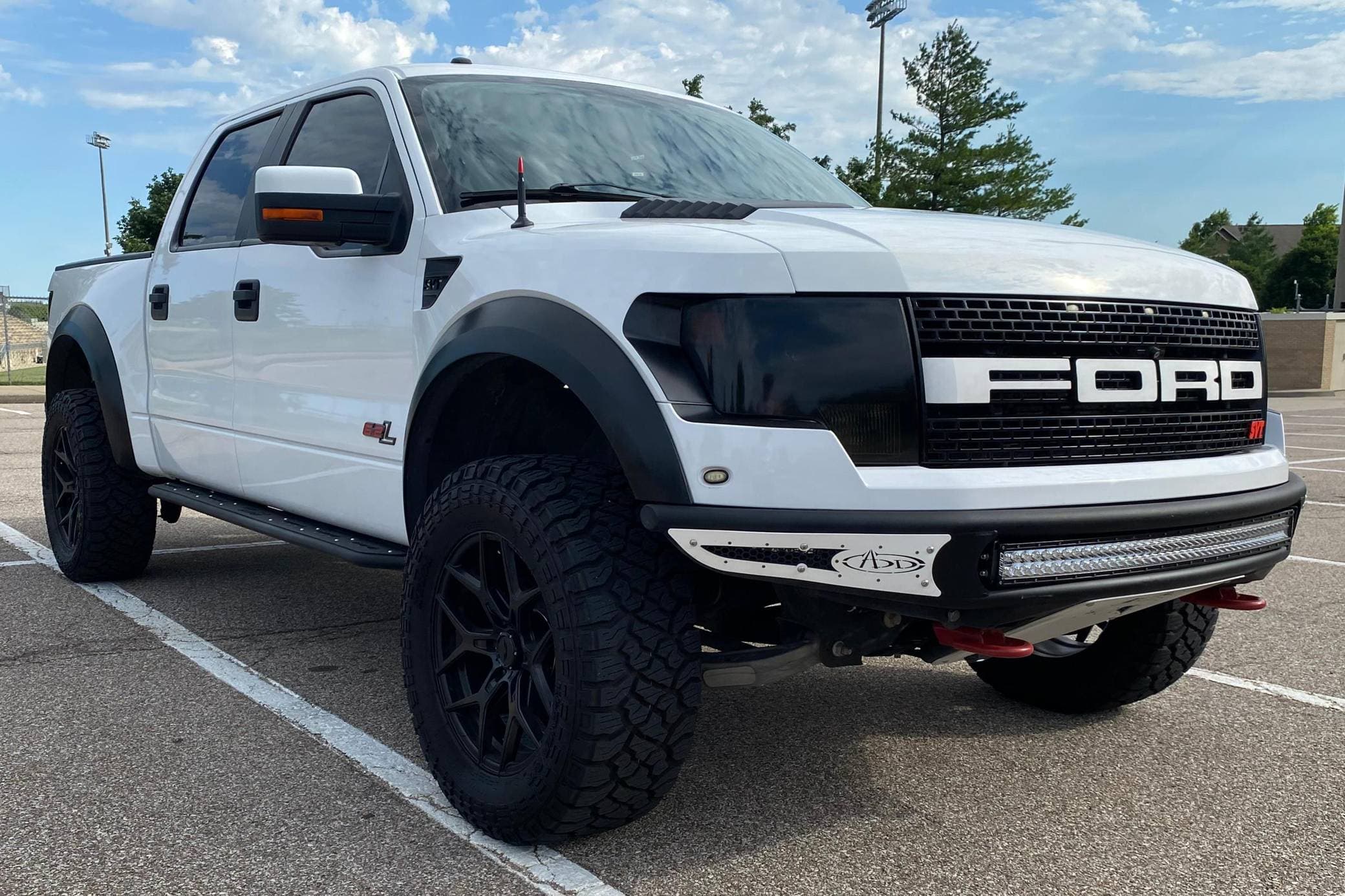2014 Ford F-150 Raptor sold for $32,500