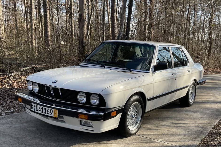 1987 BMW E28 5-Series sold for $42,000