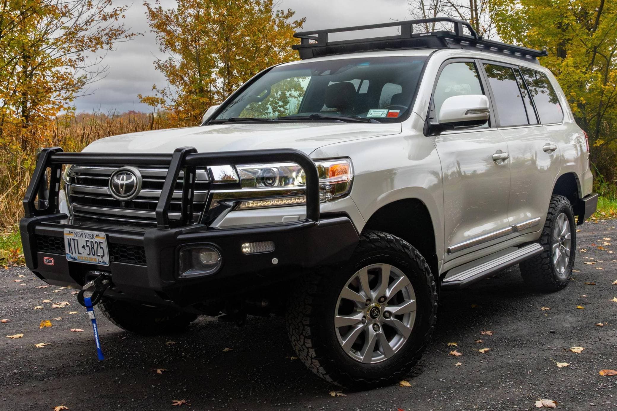 2016 Toyota Land Cruiser sold for $55,944