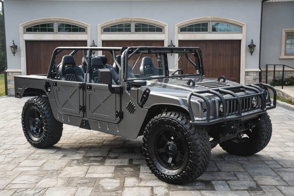 1985 Hummer HMMWV/Humvee sold for $68,000