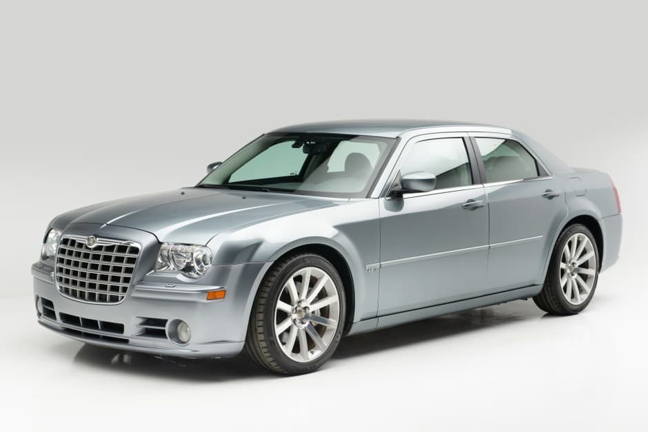 2006 Chrysler 300 (2005-2023) sold for $23,000
