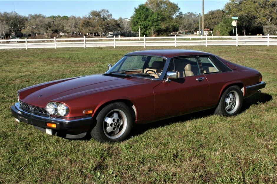 1985 Jaguar XJS sold for $8,107