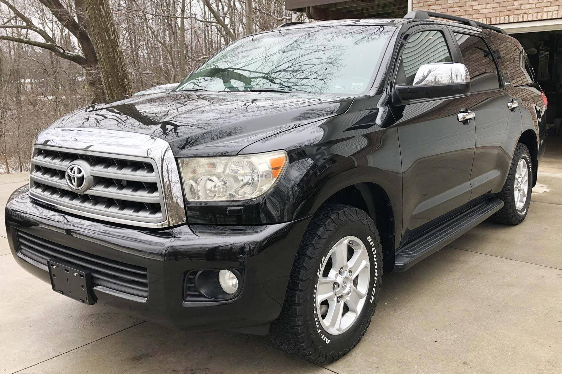 2008 Toyota Sequoia sold for $11,600
