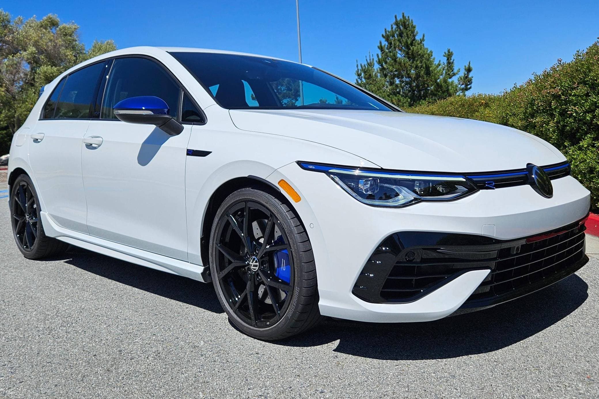 2023 Volkswagen Golf R sold for $39,800