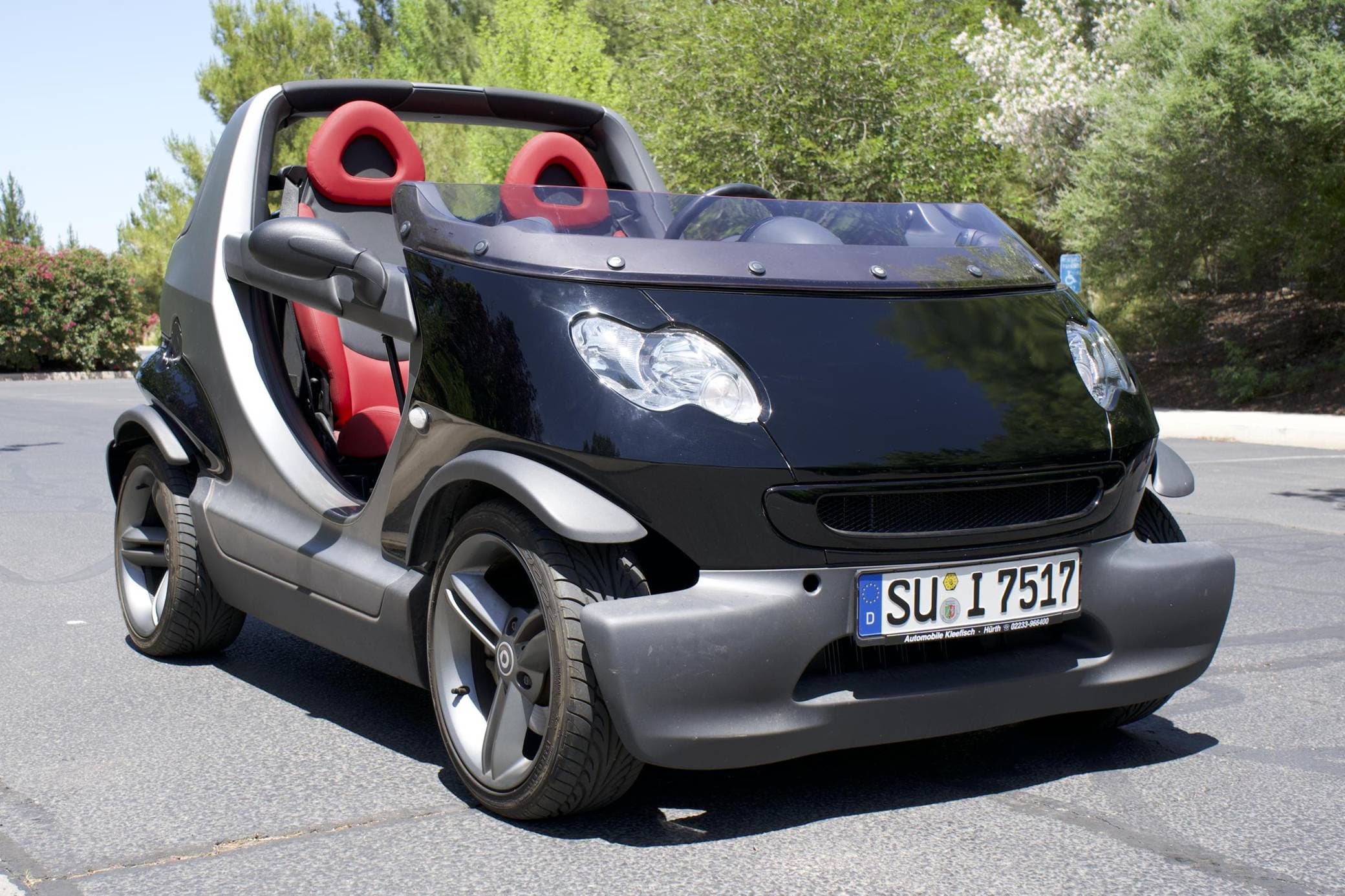 2002 Smart Crossblade sold for $28,750