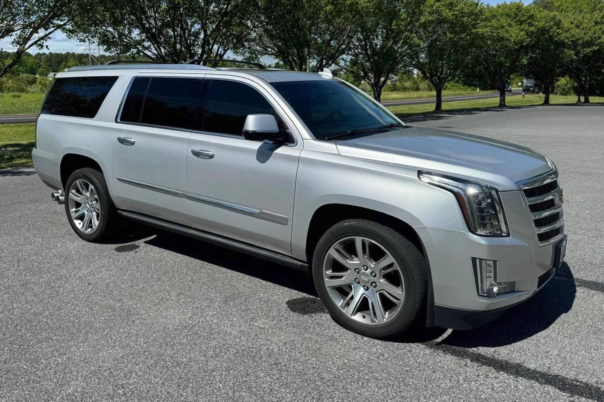 2016 Cadillac Escalade sold for $21,000