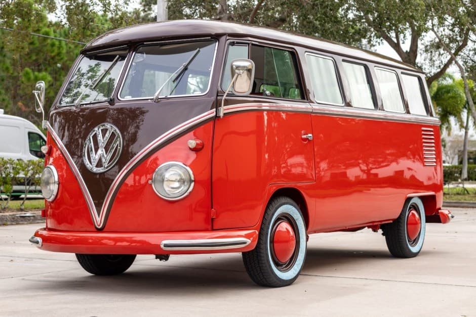1969 Volkswagen Split-Window Bus sold for $28,009