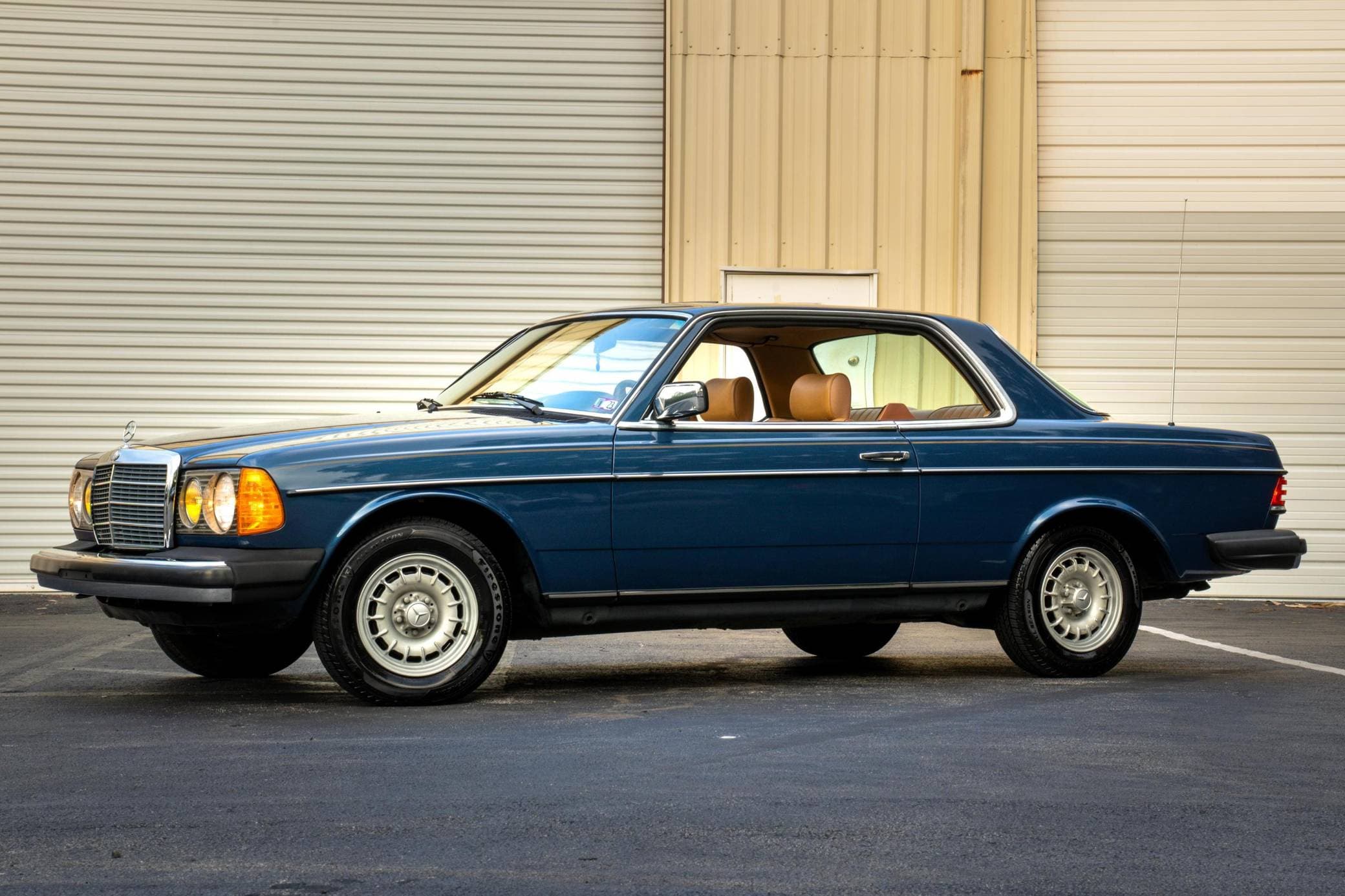 1984 Mercedes-Benz E-Class sold for $19,500