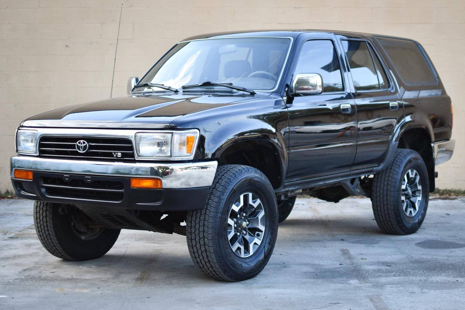 1993 Toyota 4Runner sold for $9,000