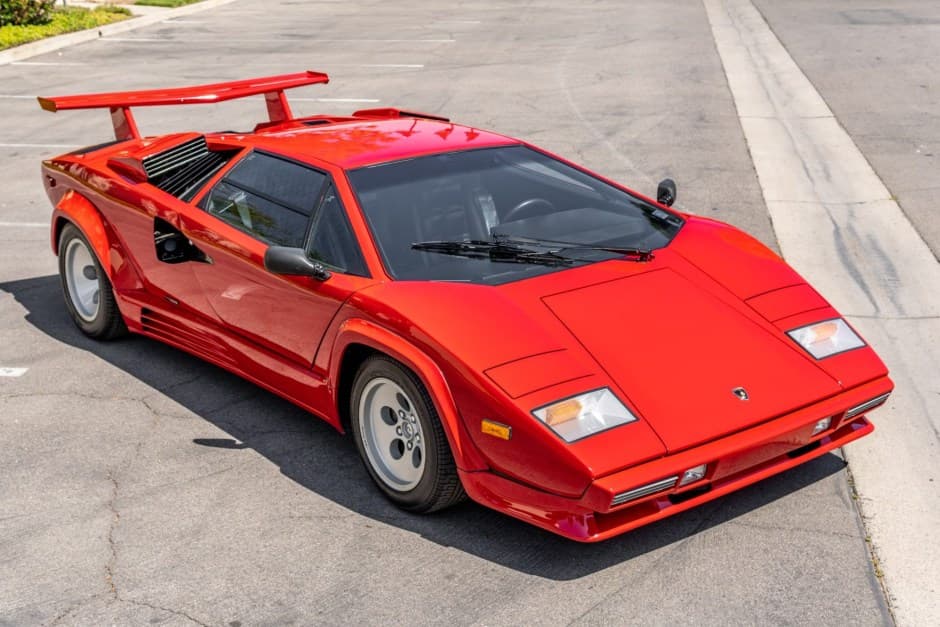 1988 Lamborghini Countach sold for $620,000