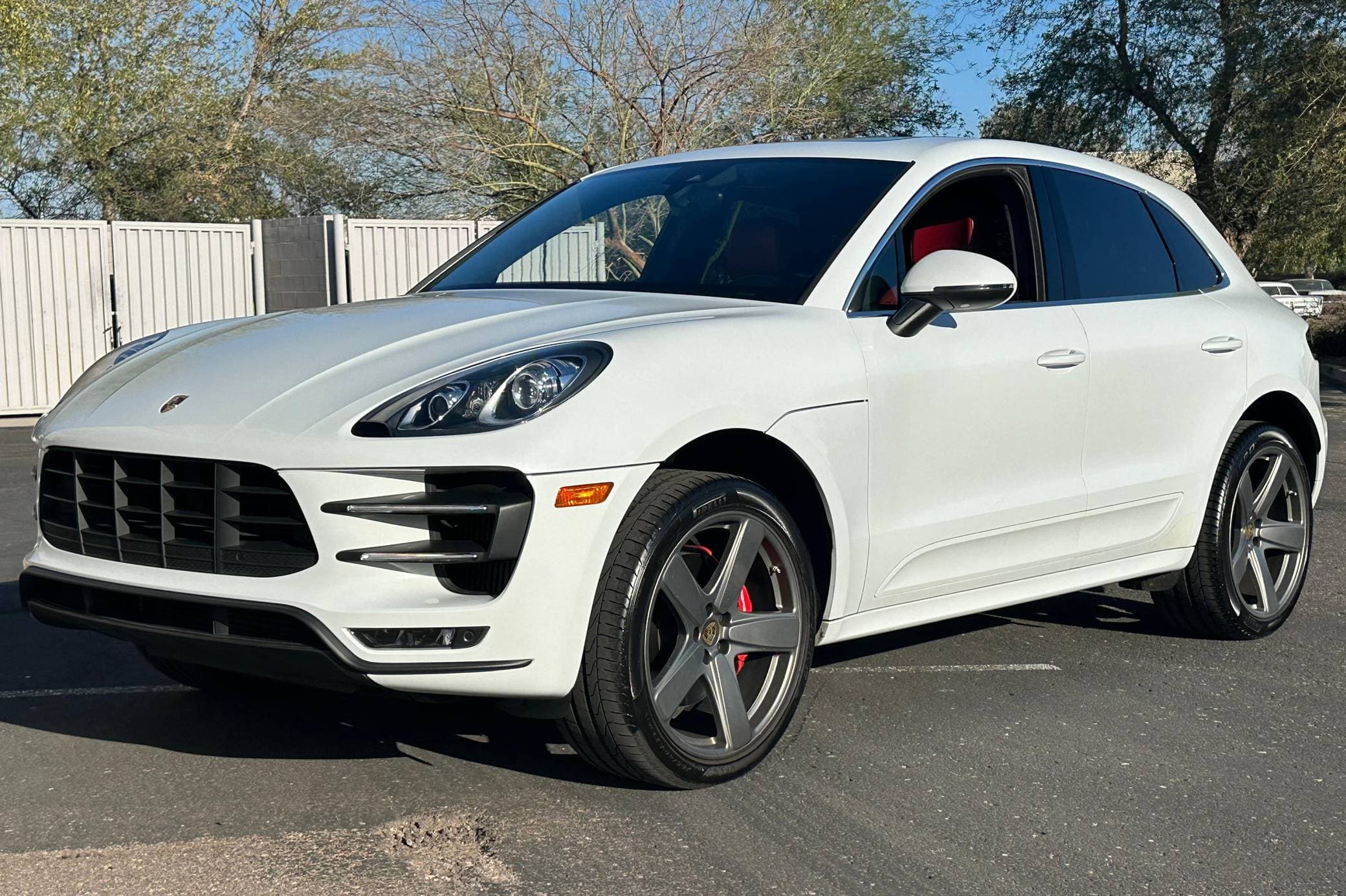2018 Porsche Macan sold for $31,750