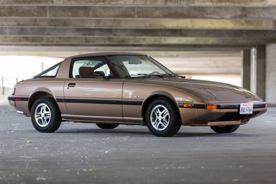 1985 Mazda RX-7 FB sold for $16,050