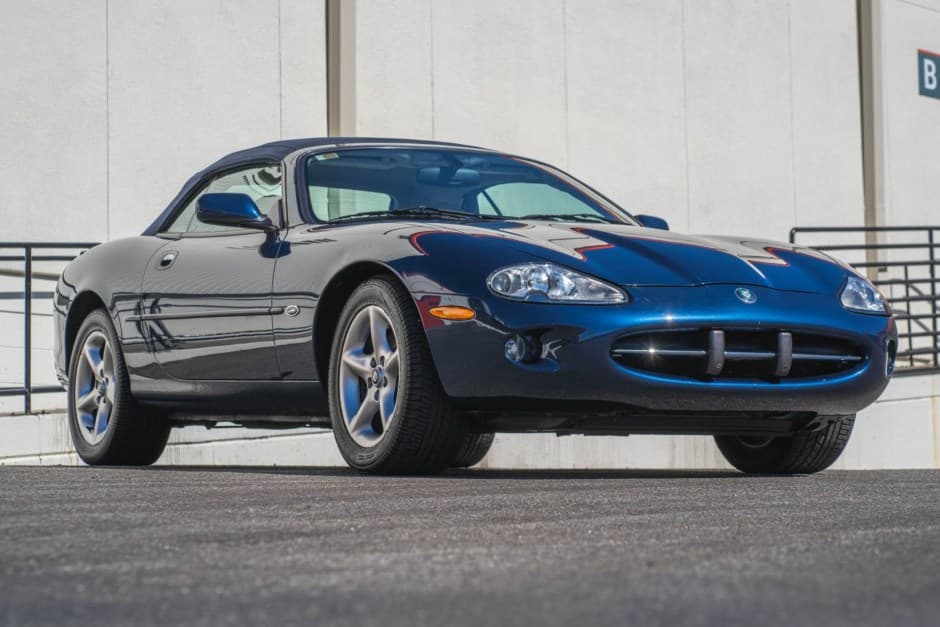 2000 Jaguar XK8 sold for $23,250