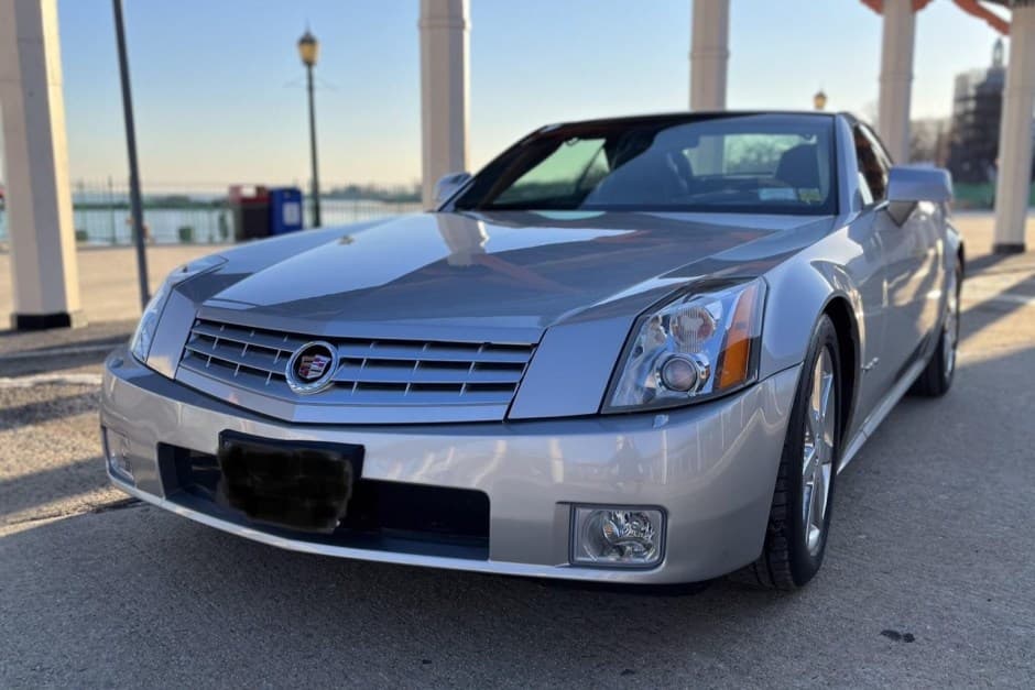 2004 Cadillac XLR sold for $30,000
