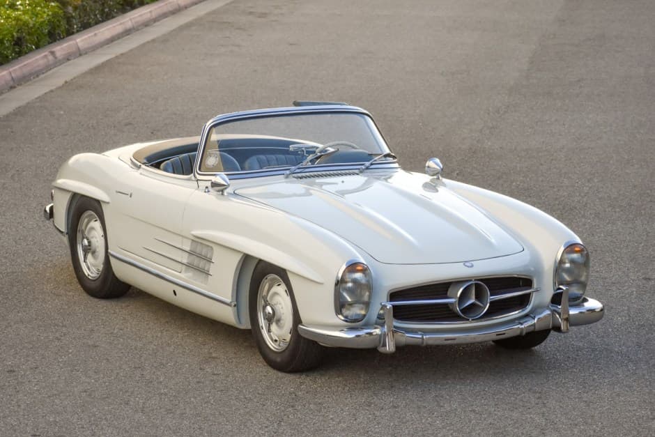 1961 Mercedes-Benz 300SL Gullwing & Roadster sold for $1,430,356