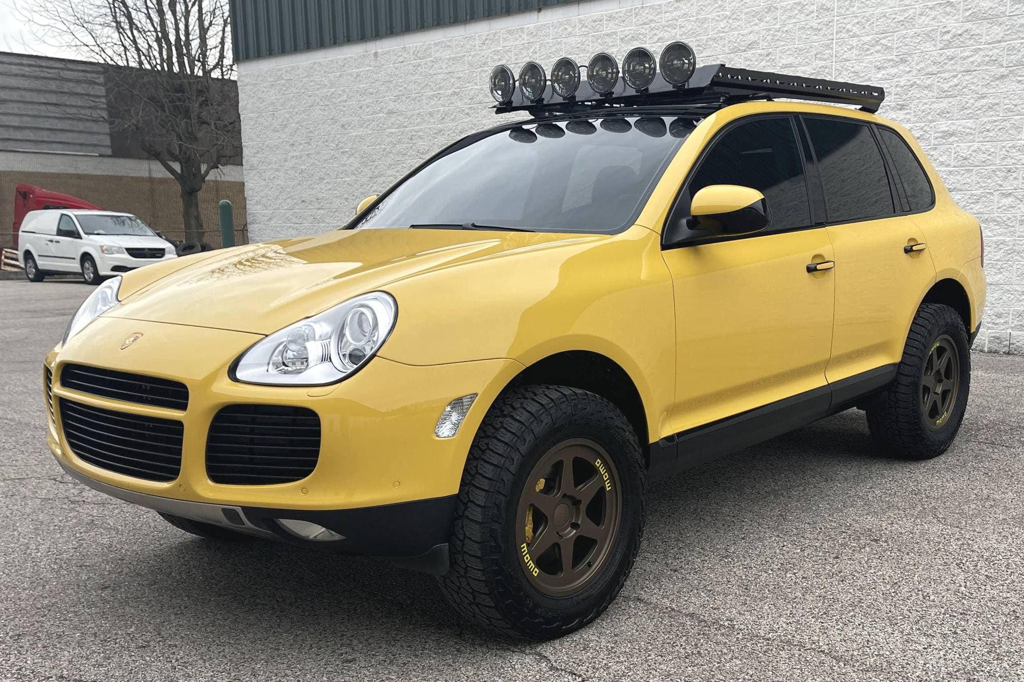 2005 Porsche Cayenne sold for $17,000
