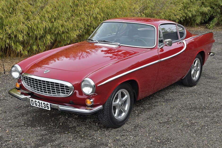 1966 Volvo P1800/1800 sold for $59,000