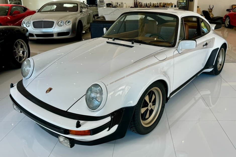 1976 Porsche 930 Turbo sold for $111,420