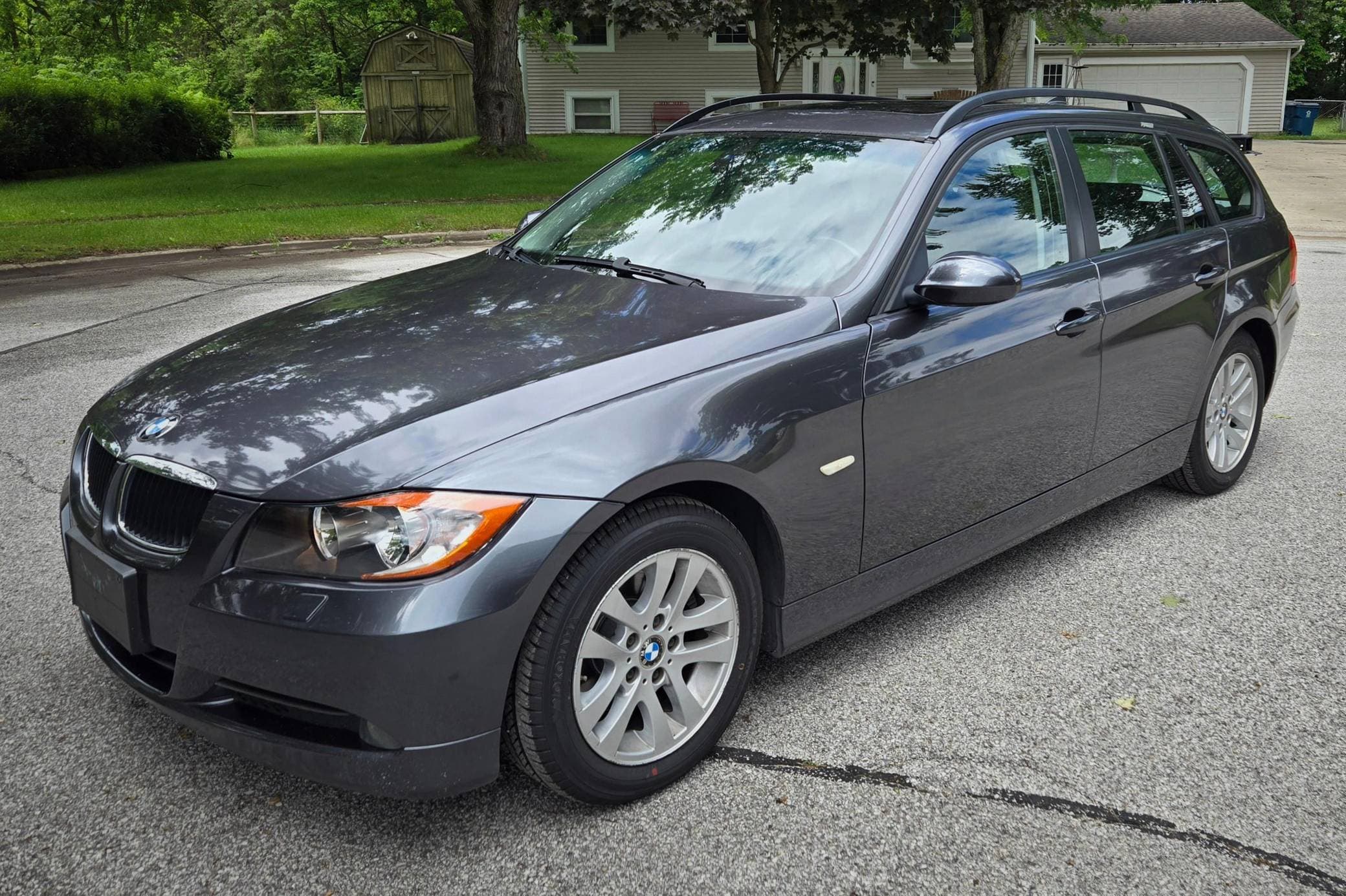 2006 BMW 3 Series sold for $6,600