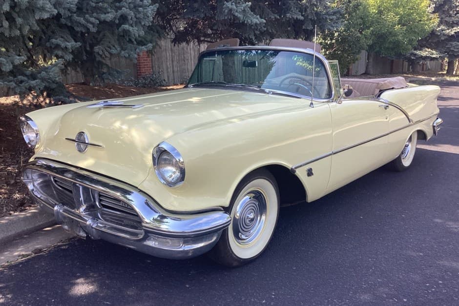 1956 Oldsmobile 88 sold for $30,700