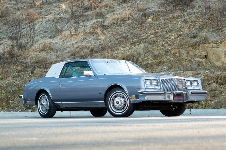 1982 Buick Riviera sold for $8,600